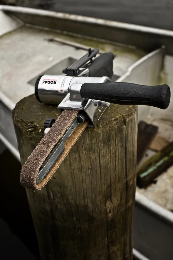 Bandschuurmachine Met 5 Armen En Schuurpapier In Koffer 4 Bandschuurmachine Met 5 Armen En Schuurpapier In Koffer - Afbeelding 2